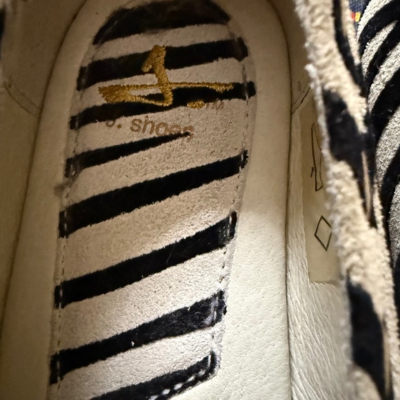 J. SHOES Suede Zebra Print Flats/Tiny Heel | Size 8-9 | Tanya Model - Picture 4 of 16